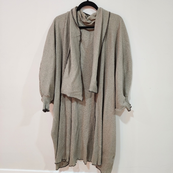 ONA cardigan sweater - Picture 1 of 6